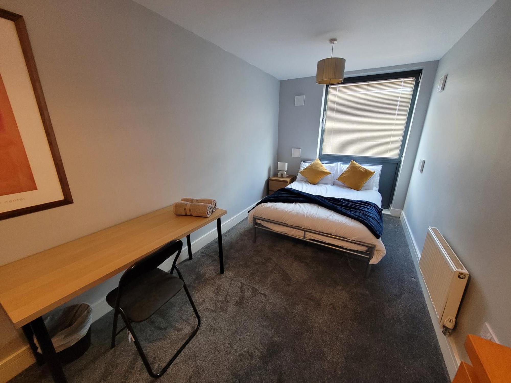 Lesley Court- A Lovely Spacious 2 Bedroom Apartment By Catchpole Stays Chelmsford Exterior foto